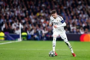 终于可以歇了！巴尔韦德本赛季出战多达65场比赛，15次客串右后卫