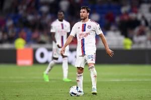 记者：塔利亚菲科与里昂续约可能性不大，埃弗顿、罗马展现出兴趣