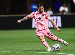 科莫主席：若梅西加盟是梦想成真，但目前没接触&他妻子是来度假