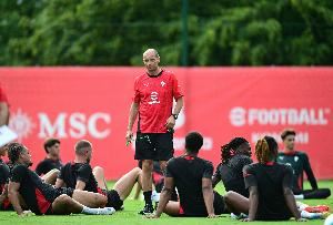 阿莱格里：莱奥担任中锋表现出众 球队逆境承受能力显著提升