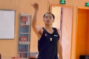 被青岛男篮顶薪追逐！浙江男篮晒球队训练视频 王奕博仍在队