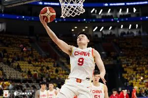 媒体人：徐杰张宁未来若想在国家队站稳脚跟 要做一个功能性球员