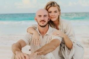 🌹❤️秃然的幸福💐！卡鲁索今日结婚 新娘光彩照人