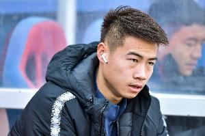 津媒：反复观看各角度回放后，津门虎对杨帆进球被吹提出申诉