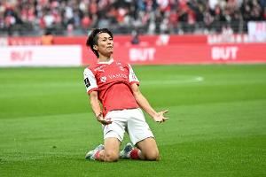 决裂！法媒：中村敬斗罢赛寻求转会，降入法乙的兰斯坚决不放人