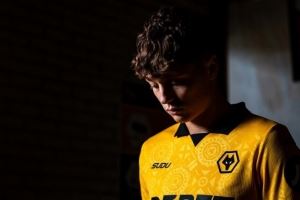 官方：狼队租借赫罗纳后卫克雷吉奇 租借费600万镑买断费2000万镑