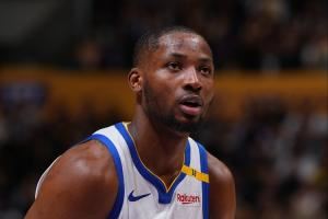 都让步了！库明加放弃交易否决权+接受球队选项 勇士提高合同金额