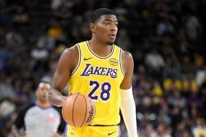 休赛期有练！八村塁首节出战8分钟 各种自信出手高效拿到10分