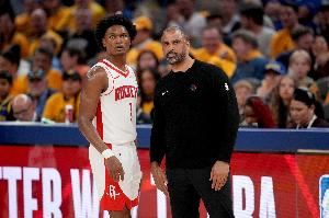  下半场戏份不多！阿门高效得27分5板4助 下半场仅6次出手得7分