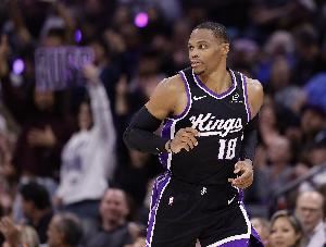  威少：我感激国王队 过去的过去了 希望本赛季能够圆满结束