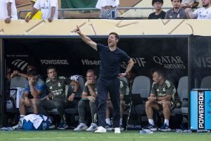  TA：阿隆索训练中会惩罚做俯卧撑，其执教方式能否长久受到质疑