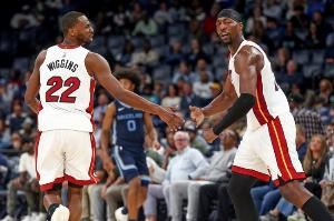  维金斯：阿德巴约能从一防到五 他绝对是联盟中最好的防守者之一