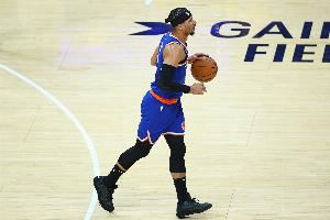  哈特：我性格是情绪会写在脸上要试着去控制 努力为队友注入能量