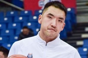  媒体人：在34岁的年纪 陶汉林却依然保持着高水平 为家乡倾尽全力