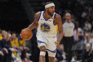  穆迪：当你努力防守/抢板/跑动时 很多时候你会发现自己处于空位