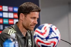  毕巴名宿：阿隆索没延续世俱杯时的532阵型 他更重视结果而非风格