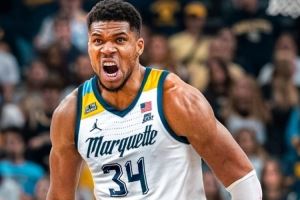  来真的？马奎特大学男篮官方晒P图：随时欢迎字母哥加盟！