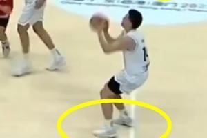  太猛啦！李弘权三分12中10集锦来了！包含一记超远半场压哨三分