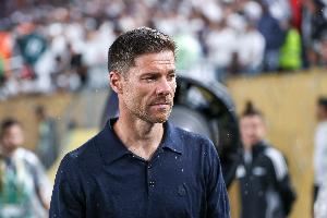  六台主持人：有球员认为阿隆索太冷漠，没有在安菲尔德保护阿诺德