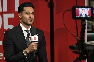  Shams：通常我发布的任何消息都会确保当事人知情 除非特别紧急