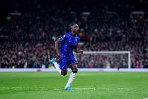  重炮轰门！切尔西官方：凯塞多对阵利物浦远射当选10月最佳进球