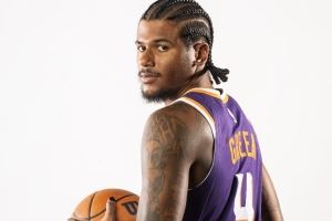  阿伦：与杰伦·格林并肩作战很棒 他提升球队活力让比赛变得轻松