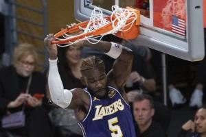  统治“顿”~艾顿近4场场均19.3分&命中率71.4% 本季在湖人领810万