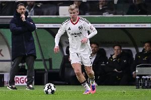  伯卡特：凯恩的积极回防对球队助益很大 我在德国队还只是挑战者