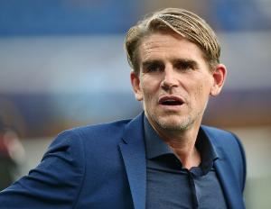  弗罗因德：现在就谈赛季不败会是自负 穆西亚拉回归在拜仁有位置