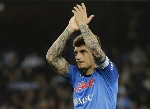  迪洛伦佐：德布劳内生涯中的成就令人瞩目 无疑会增强中场的实力