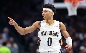  打得不错！费尔斯17中8拿到18分3板3助2断