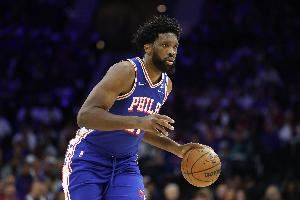  引领反击！恩比德连投带罚独得9分 率队轰出15-3扳平比分