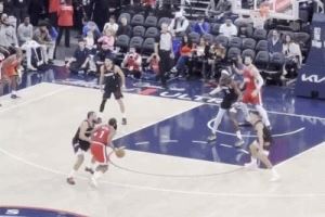  8-0打停太阳！哈登连送3助攻 助比尔飚进2三分+祖巴茨篮下抛进