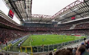  每年收入2500万！米体：多家企业争夺新圣西罗冠名权，估值2500万