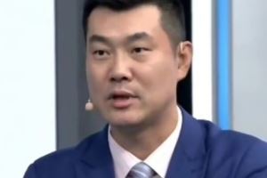  王仕鹏：瀚森在开拓者基本没有位置了 现在得给他一些时间